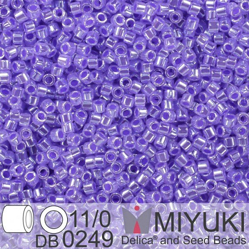 Korálky Miyuki Delica 11/0. Barva Purple Ceylon DB0249. Balení 5g.