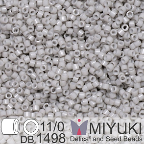 Korálky Miyuki Delica 11/0. Barva Opaque Light Smoke DB1498. Balení 5g