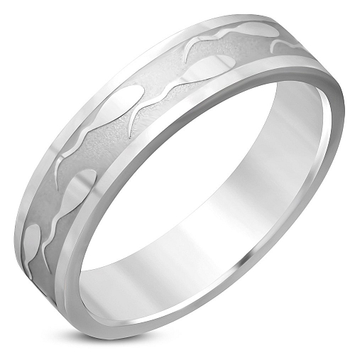 Ocelový prsten RRR 055 s jednoduchými ornamenty po celém obovodu o velikosti 9