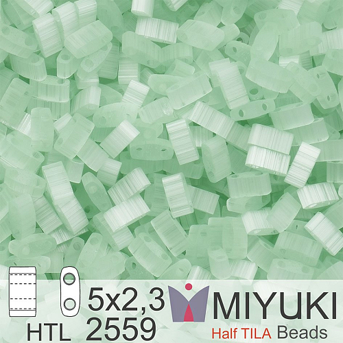 Korálky Miyuki Half Tila. Barva Silk Pale Green HTL 2559. Balení 3g