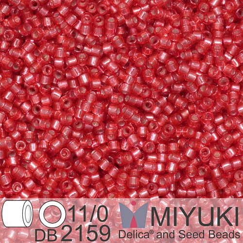 Korálky Miyuki Delica 11/0. Barva Duracoat Silverlined Dyed Light Cranberry DB2159. Balení 5g.