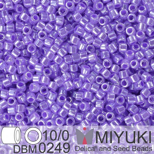 Korálky Miyuki Delica 10/0. Barva Purple Ceylon  DBM0249. Balení 5g.