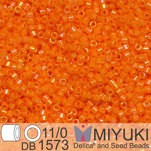 Korálky Miyuki Delica 11/0. Barva Opaque Mandarin AB DB1573. Balení 5g