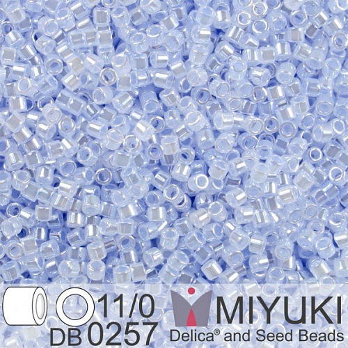 Korálky Miyuki Delica 11/0. Barva Sky Blue Ceylon  DB0257. Balení 5g
