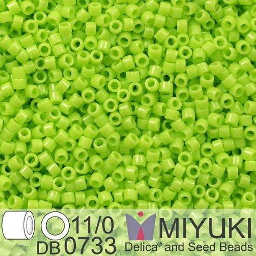 Korálky Miyuki Delica 11/0. Barva Op Chartreuse  DB0733. Balení 5g.