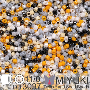 Korálky Miyuki Delica 11/0. Barva Warm Velvet Silk Mix DB3037. Balení 5g