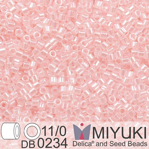 Korálky Miyuki Delica 11/0. Barva Baby Pink Ceylon DB0234. Balení 5g.