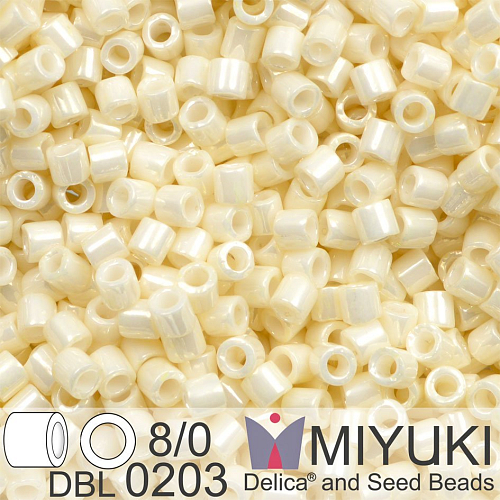 Korálky Miyuki Delica 8/0. Barva Cream Ceylon DBL0203. Balení 5g.