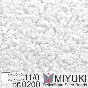 Korálky Miyuki Delica 11/0. Barva White DB0200. Balení 5g.