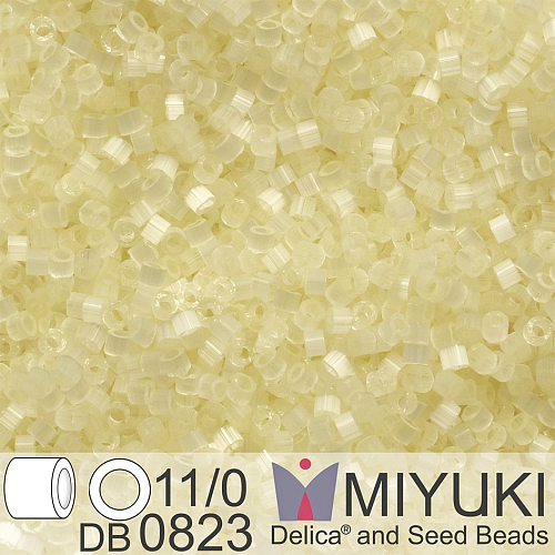 Korálky Miyuki Delica 11/0. Barva Lemon Ice Silk Satin DB0823. Balení 5g.