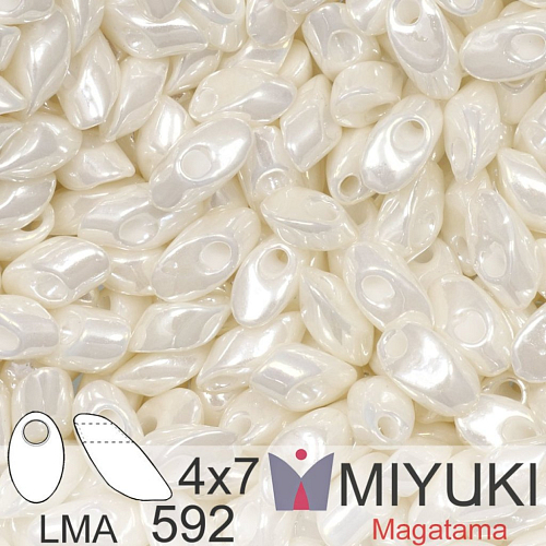 Korálky MIYUKI tvar Long MAGATAMA velikost 4x7mm. Barva LMA-592 Antique Ivory Pearl Ceylon . Balení 5g.