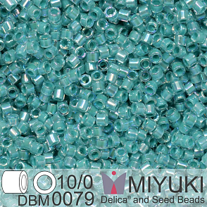 Korálky Miyuki Delica 10/0. Barva Turquoise Green Lined Crystal AB DBM0079. Balení 5g.