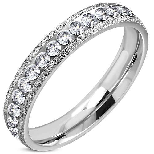 Prsten z ocele TRM 071 s krystalovými kamínky v obvodu prstenu o velikosti 7