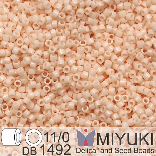 Korálky Miyuki Delica 11/0. Barva Opaque Light Peach  DB1492. Balení 5g
