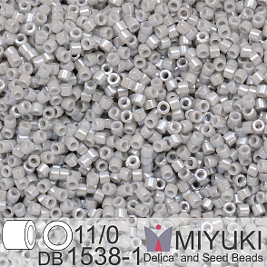 Korálky Miyuki Delica 11/0. Barva Opaque Light Smoke Ceylon DB1538-1 Balení 5g.