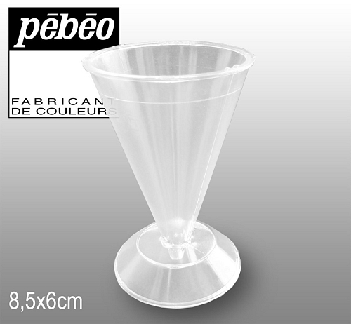 Plastová forma pro výrobu svíček ve tvaru KUŽELE.Výška 8,5 cm, horní průměr 6 cm.