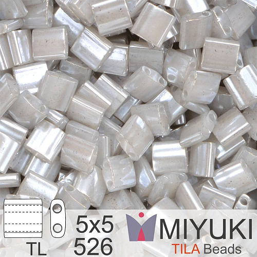 Korálky MIYUKI tvar TILA BEADS velikost 5x5mm. Barva TL 526 Silver Gray Ceylon. Balení 5g.