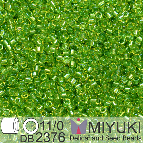 Korálky Miyuki Delica 11/0. Barva Inside Dyed Chartreuse DB2376. Balení 5g.