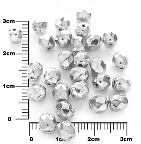 Broušené korálky stříbrné 00030-27000 pr. 6 mm 50ks v sáčku.