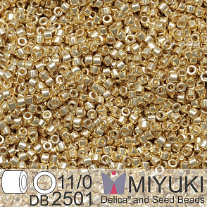 Korálky Miyuki Delica 11/0. Barva Duracoat Galvanized Pale Gold DB2501. Balení 5g.