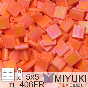 Korálky MIYUKI tvar TILA BEADS velikost 5x5mm. Barva TL 406FR Matte Opaque Orange AB. Balení 5g.