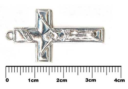 Křížek o velikosti 34mm ve stříbrné barvě