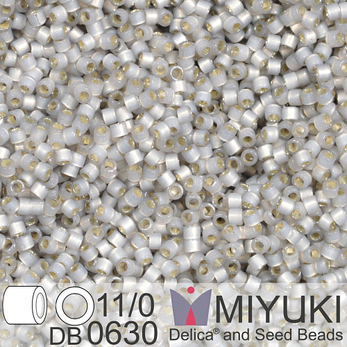 Korálky Miyuki Delica 11/0. Barva Dyed Light Smoke Gray Silverlined Alabaster DB0630. Balení 5g.