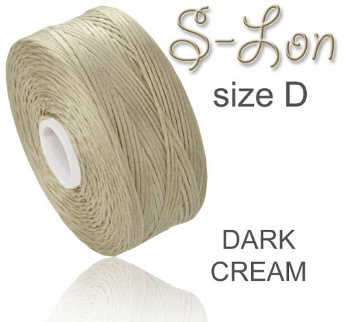 SUPERLON zkráceně S-LON pevná korálková nit. Barva DARK CREAM. Síla nitě D. Balení cca 71m na cívce