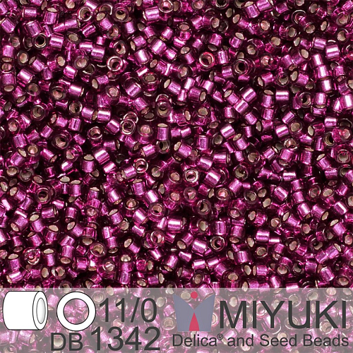Korálky Miyuki Delica 11/0. Barva Dyed Silverlined Raspberry DB1342. Balení 5g.