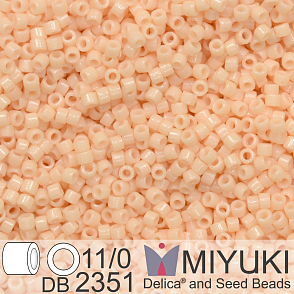 Korálky Miyuki Delica 11/0. Barva Duracoat Opaque Dyed Pale Peach  DB2351. Balení 5g