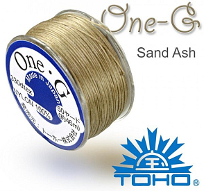 TOHO One-G nylonová nit. Barva Sand Ash č.8. Balení 45m.