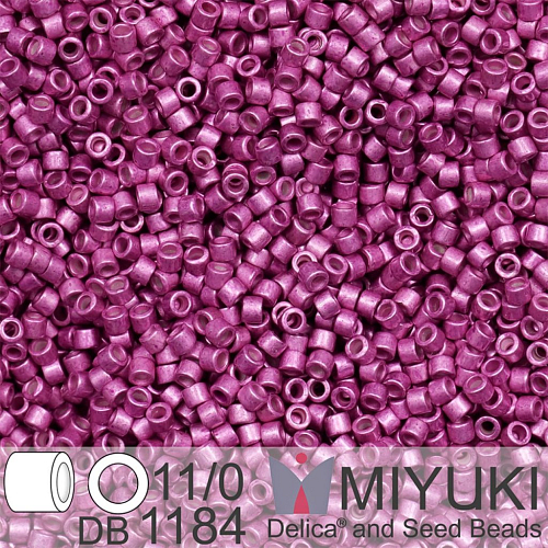 Korálky Miyuki Delica 11/0. Barva Galvanized Semi-Frosted Magenta DB1184. Balení 5g.